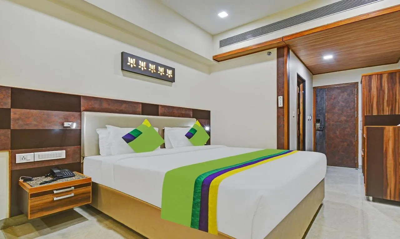***  Hotel Mandovin, Udaipur India