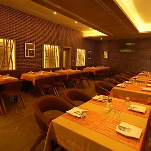 Hotel Victory Park Residency Kunnamkulam
